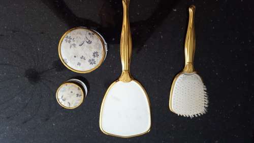 Mid 1900's Woman's Grooming set.