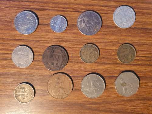 Potluck 4 coins different countries different denominations