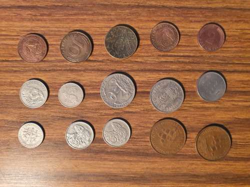 Potluck 7 coins different countries different denominations