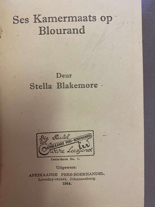 Ses kamermaats op Blourand. Stella Blakemore.