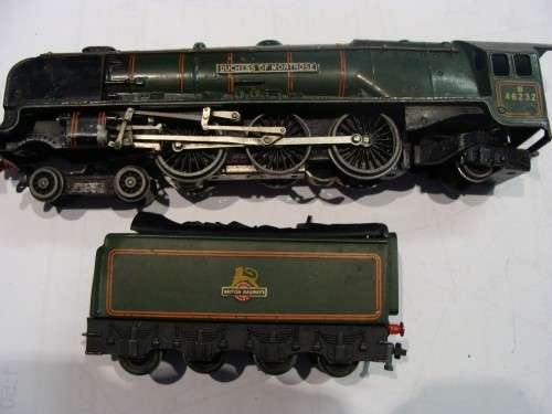 Hornby Dublo 3 rail items.