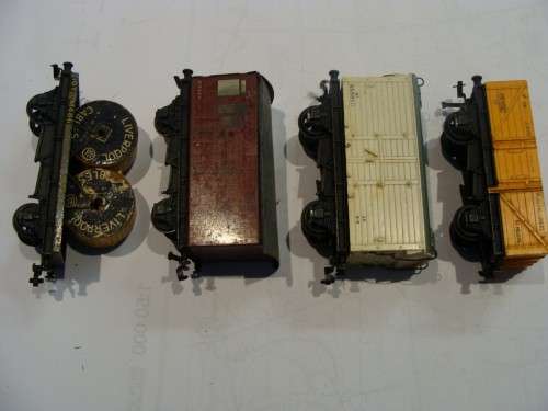 Hornby Dublo 3 rail items.