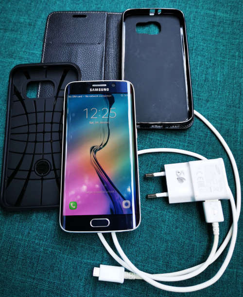 SAMSUNG GALAXY S6 EDGE 128GB - WITH SAMSUNG FAST CHARGER / CAR CHARGER & 2 COVERS