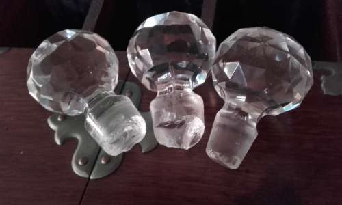 Oak Brass hinged with Decanters Cigar box and hidden drawer, Tantalus Cabinet