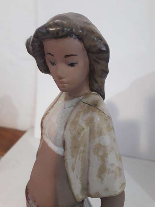 Lladro Spanish Girl