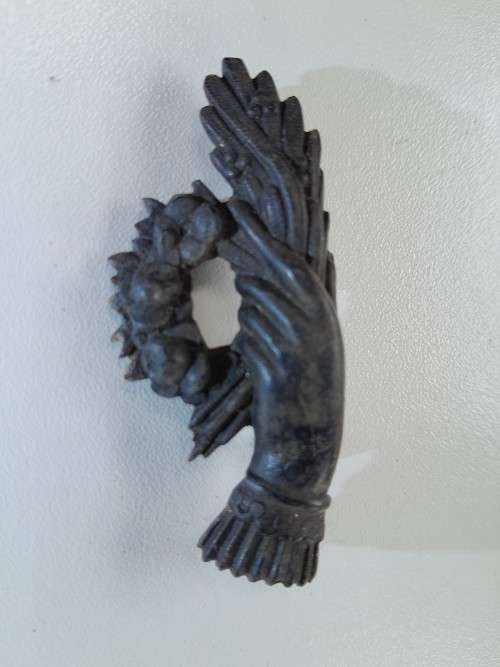 Victorian JET Mourning Pin Hand Holding Flowers Brooch