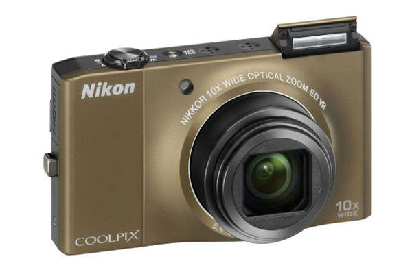 COOLPIX S8000 (14M,10xOpt,30-300mm, 3.0" ,VR, 720p HD,ISO 6400) [SD149]