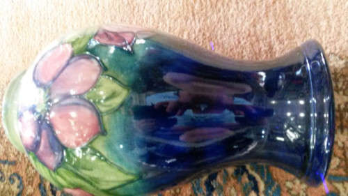 LARGE MOORCROFT VASE - COLLECTORS ITEM