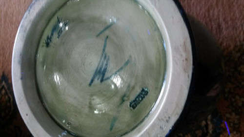 LARGE MOORCROFT VASE - COLLECTORS ITEM