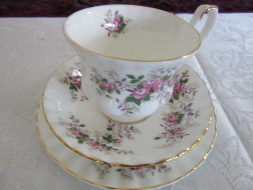 Royal Albert Lavander Rose trio