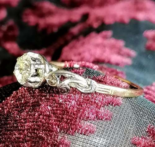 A Lovely Vintage Diamond and Gold Engagement Ring