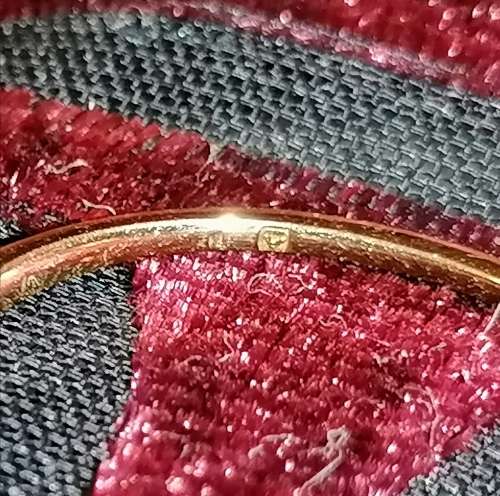 A Lovely Vintage Diamond and Gold Engagement Ring