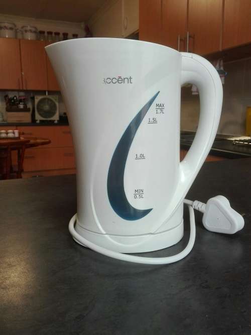 Cordless kettle - Accent 1.7L in excellent condition