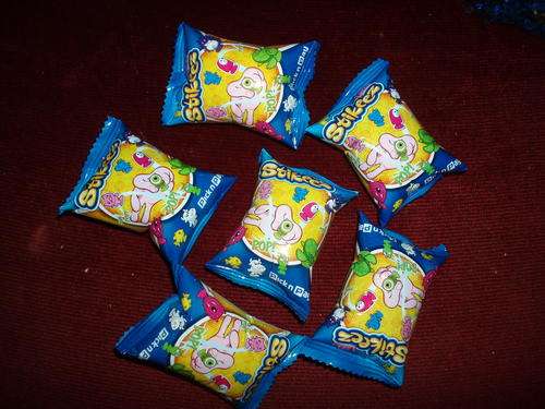 6 stikeez, unopened in packet