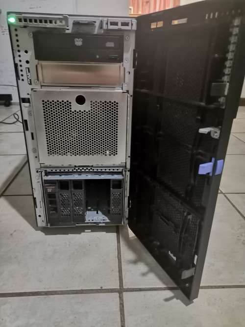 Lenovo System X3500 M5 Xeon E5 12 Core Server
