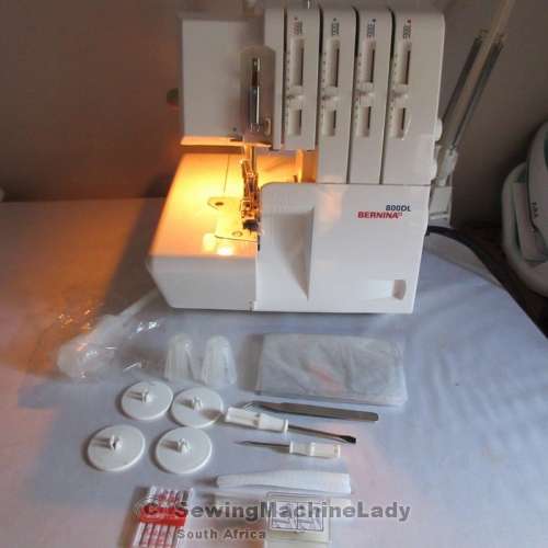 BERNINA 800DL OVERLOCKER 2011 MODEL