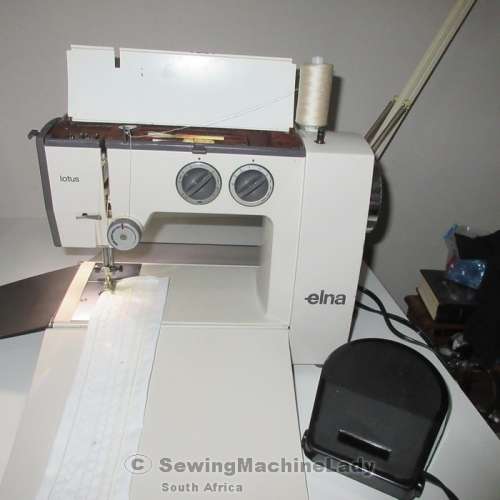 ELNA  LOTUS ZZ PORTABLE SEWING MACHINE