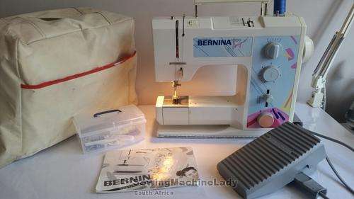 BERNINA 1000 DESIGNER SEWING MACHINE (SWISS MADE)D