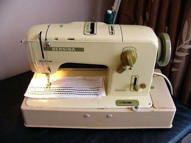 BERNINA 740 SEWING MACHINE S/N 67080726