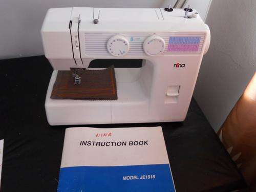 NINA SEWING MACHINE WITH AUTO BUTTONHOLE