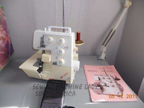 BERNINA BERNETTE  007D DE LUXE OVERLOCKER
