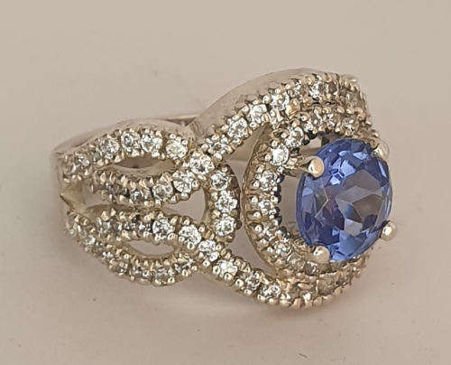 CZ Silver tanzanite coloured Main cz