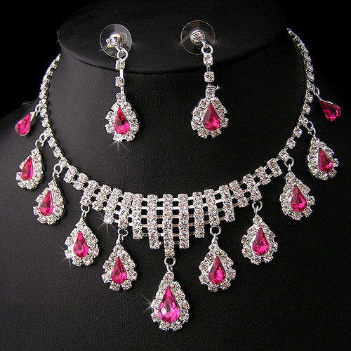 PRINCESS DESIGN CRYSTAL SP NECKLACE AND EARING SET