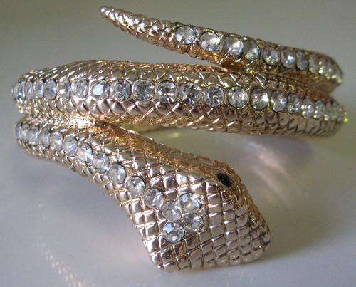 GORGEOUS 18K GP SNAKE BANGLE / BRACELET CUFF