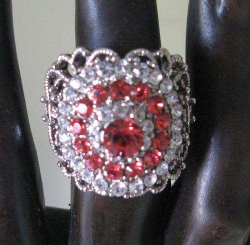 ANTIQUE STYLE RHINESTONE INCRUSTED COCKTAIL RING