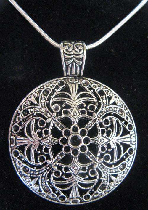MIAN DESIGN CIRCULAR PENDANT AND STERLING SILVER CHAIN