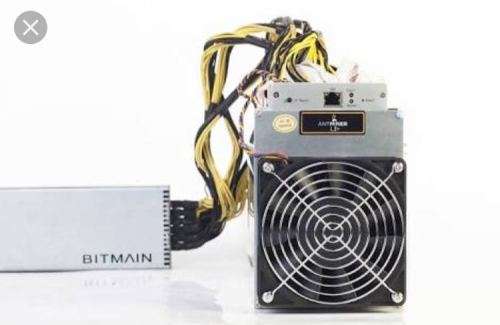 Antminer L3+ with power supply