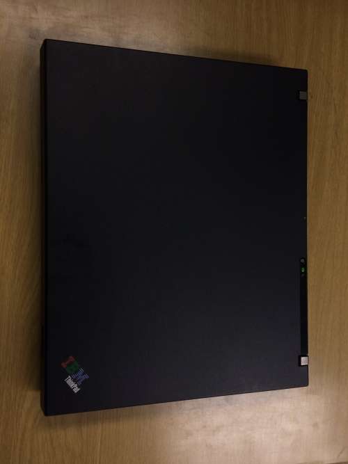 IBM / LENOVO Thinkpad R52 LAPTOP EXCELLENT CONDITION