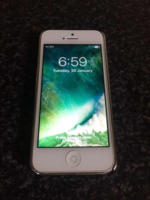 Apple iPhone 5 White 64GB Storage