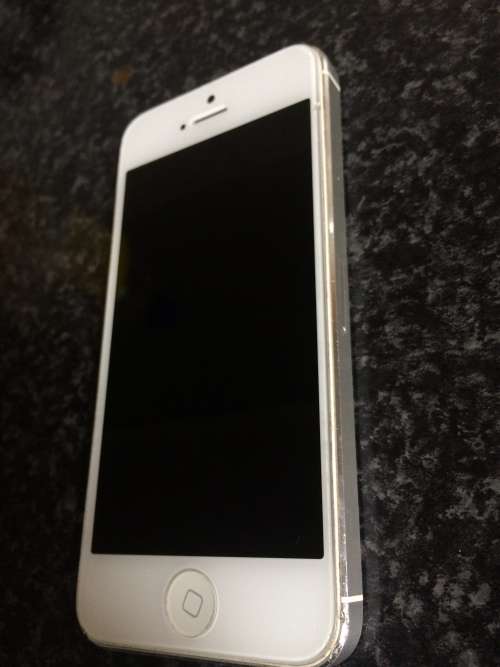 Apple iPhone 5 White 64GB Storage