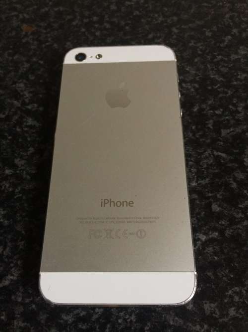 Apple iPhone 5 White 64GB Storage