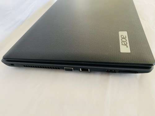 *LIKE NEW**ACER TRAVELMATE 5744 INTEL CORE - i3 | 8GB RAM | 500GB HDD | HD 15.6 LED LCD*