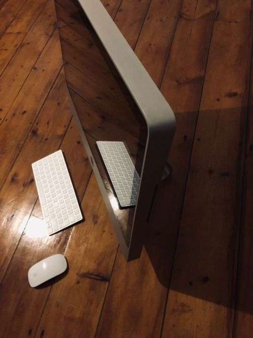 ***Excellent Apple iMac 24 inch 1TB HDD | 4GB RAM | 1080P+ Display | Wireless Combo Deal *****