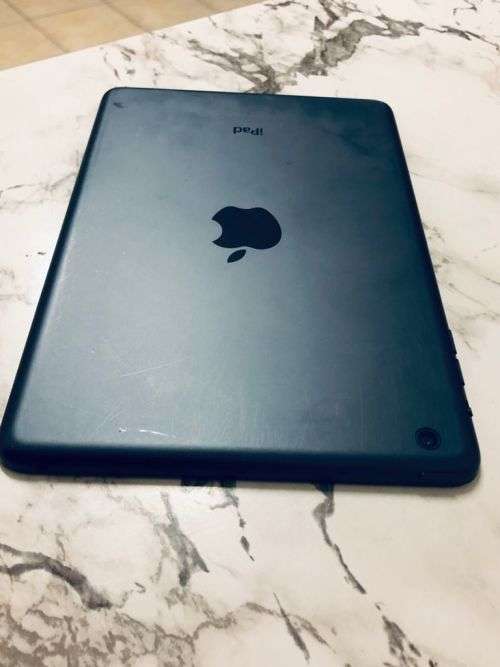 Apple iPad Mini Wi-Fi Only 7.9 inch 16GB Model A1432