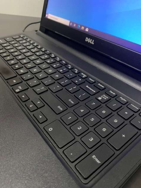 Dell Inspiron 15 3000 -  INTEL CORE i3-6th Gen 4GB RAM 1TB HDD 15.6 HD**BOXED***SLIM**FAST***