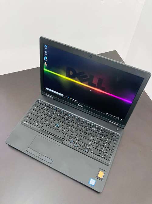 *Like New* - Dell Latitude 5580 15.6` FHD - 7th Gen i7 - 16GB - 256GB SSD - Backlit KB - Type-C  LTE