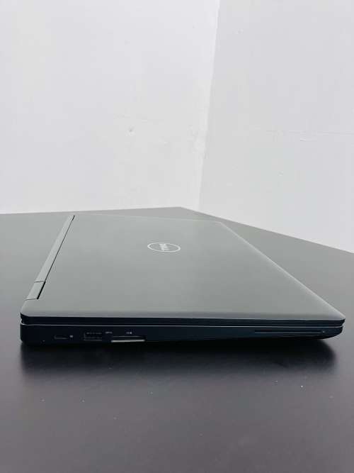 *Like New* - Dell Latitude 5580 15.6` FHD - 7th Gen i7 - 16GB - 256GB SSD - Backlit KB - Type-C  LTE