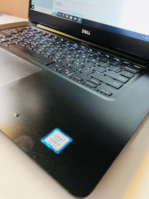 ***Boxed*** Dell Vostro 5581 15.6` FHD - 8th Gen i5 - 8GB - 500GB HDD - Backlit KB - Type-C