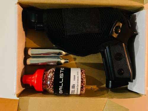 KWC PT92 Full Metal Semi and Full Auto 4.5MM CO2 Blowback Gas Gun Set