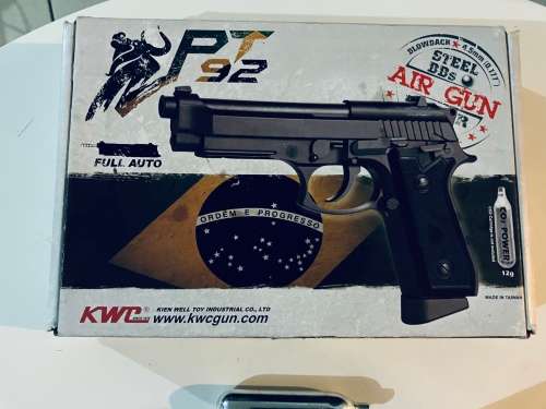KWC PT92 Full Metal Semi and Full Auto 4.5MM CO2 Blowback Gas Gun Set