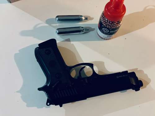 KWC PT92 Full Metal Semi and Full Auto 4.5MM CO2 Blowback Gas Gun Set