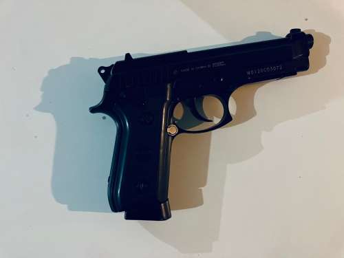 KWC PT92 Full Metal Semi and Full Auto 4.5MM CO2 Blowback Gas Gun Set