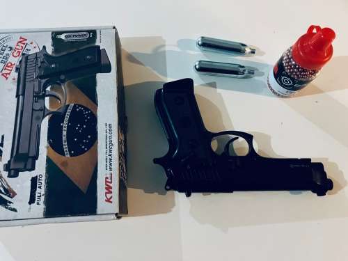 KWC PT92 Full Metal Semi and Full Auto 4.5MM CO2 Blowback Gas Gun Set
