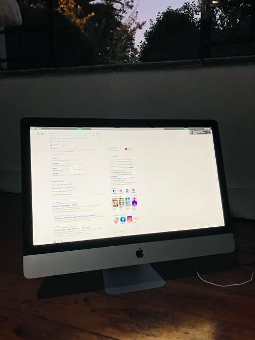 Apple iMac 27-Inch `Core i5` 3.1 Quad  (Mid-2011) 8GB RAM, 1TB HDD 1080p **PLEASE READ***