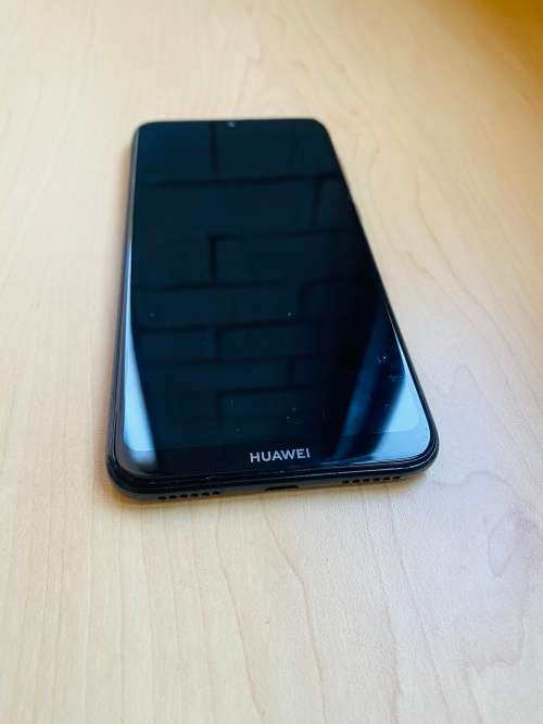 Huawei Y7 2019 32GB Dual Sim - Midnight Black - PLEASE READ