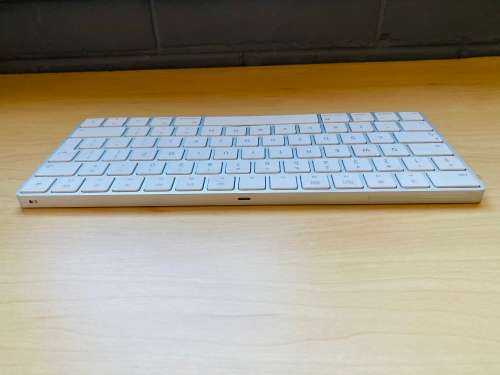 Apple Magic Keyboard Retail R2999